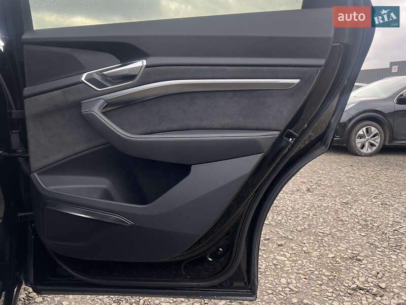 Внедорожник / Кроссовер Audi e-tron S Sportback 2022 в Луцке