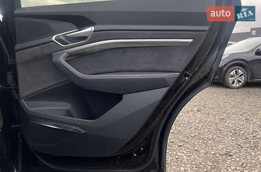 Внедорожник / Кроссовер Audi e-tron S Sportback 2022 в 
