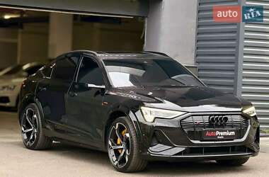 Внедорожник / Кроссовер Audi e-tron S Sportback 2023 в 