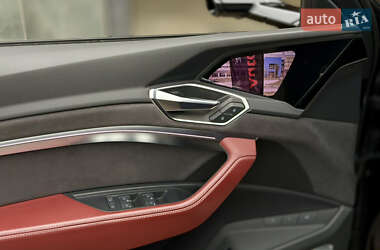 Внедорожник / Кроссовер Audi e-tron S Sportback 2023 в 