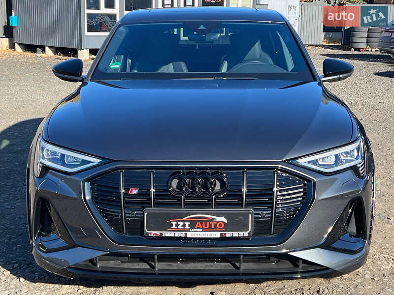Позашляховик / Кросовер Audi e-tron S Sportback 2022 в Луцьку