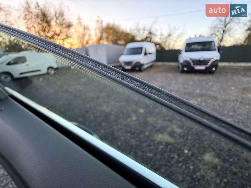 Внедорожник / Кроссовер Audi e-tron S Sportback 2021 в Киеве фото 38 Внедорожник / Кроссовер Audi e-tron S Sportback 2021 в Киеве