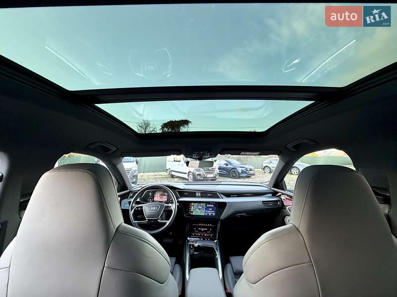 Внедорожник / Кроссовер Audi e-tron S Sportback 2021 в Киеве фото 46 Внедорожник / Кроссовер Audi e-tron S Sportback 2021 в Киеве