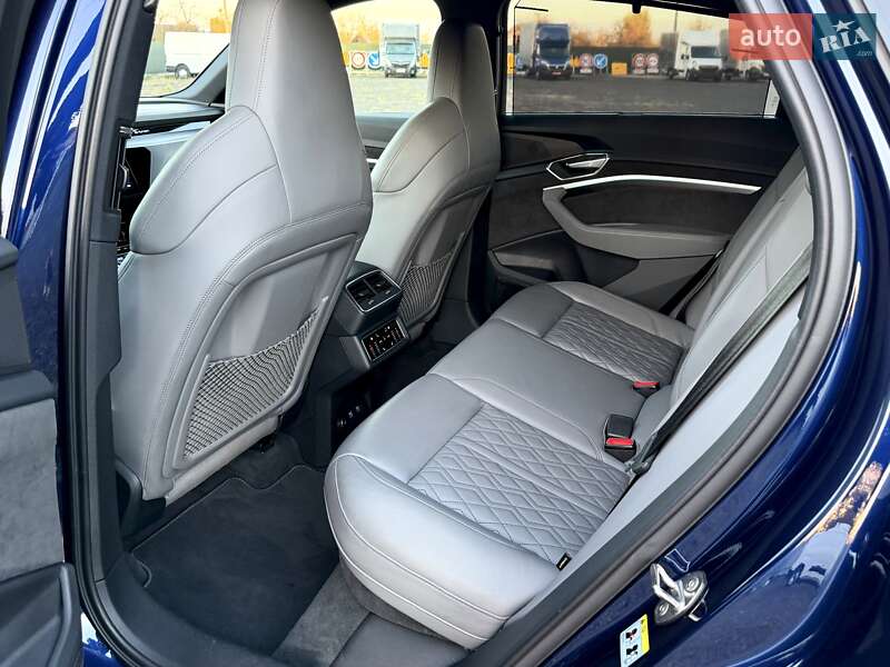Внедорожник / Кроссовер Audi e-tron S Sportback 2021 в Киеве фото 50 Внедорожник / Кроссовер Audi e-tron S Sportback 2021 в Киеве