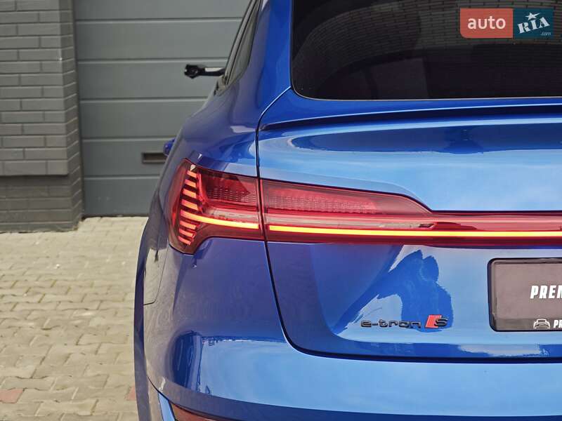 Позашляховик / Кросовер Audi e-tron S Sportback 2021 в Луцьку