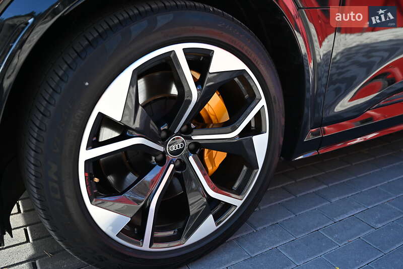 Позашляховик / Кросовер Audi e-tron S Sportback 2022 в Львові