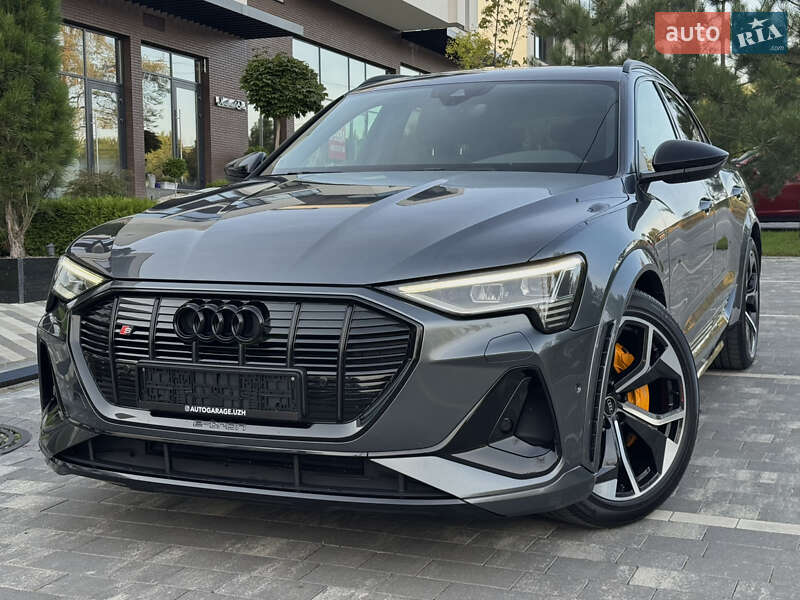 Позашляховик / Кросовер Audi e-tron S Sportback 2021 в Ужгороді