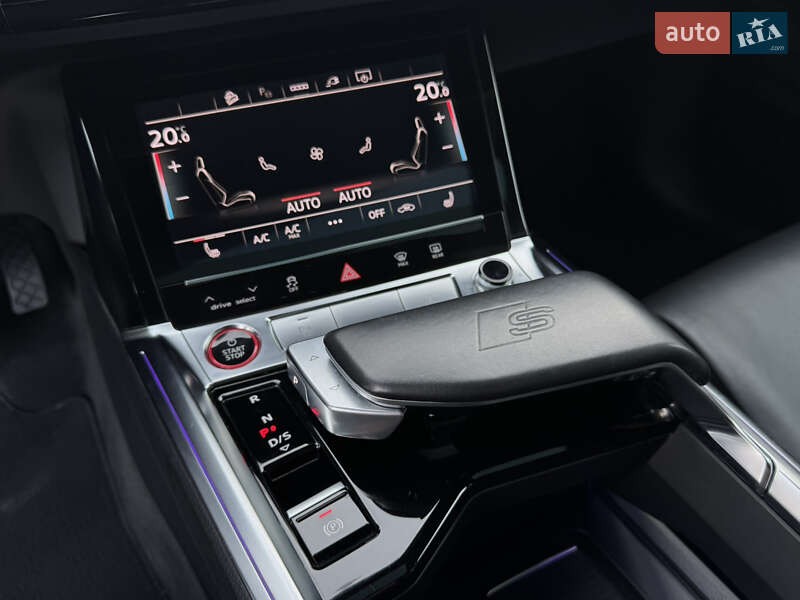 Позашляховик / Кросовер Audi e-tron S Sportback 2021 в Ужгороді