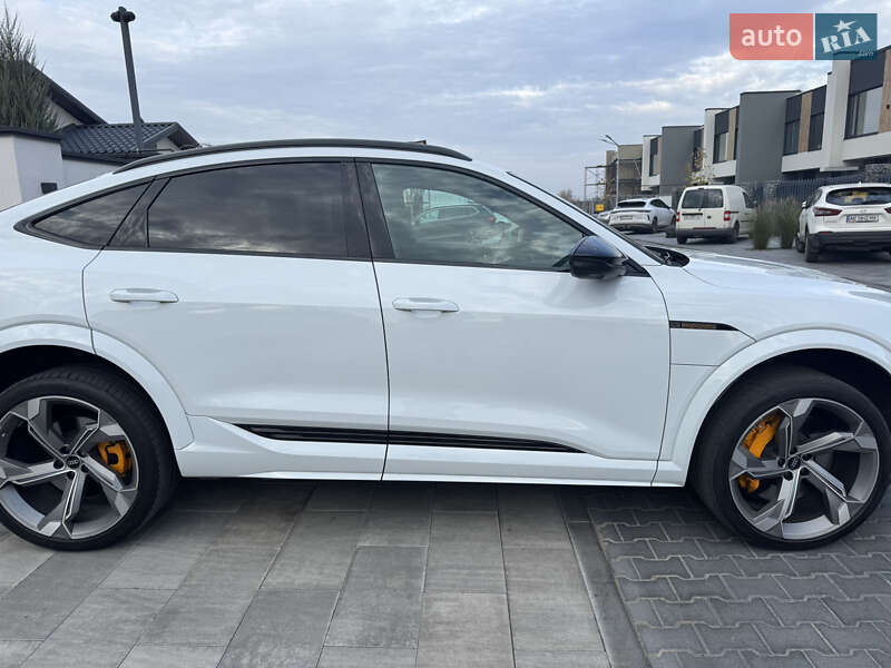 Позашляховик / Кросовер Audi e-tron S Sportback 2022 в Дніпрі фото 3 Позашляховик / Кросовер Audi e-tron S Sportback 2022 в Дніпрі