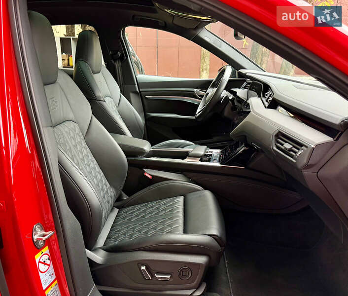 Внедорожник / Кроссовер Audi e-tron S Sportback 2022 в Днепре