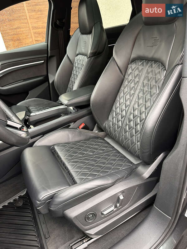 Позашляховик / Кросовер Audi e-tron S Sportback 2021 в Ужгороді фото 42 Позашляховик / Кросовер Audi e-tron S Sportback 2021 в Ужгороді