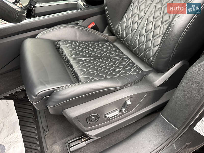 Позашляховик / Кросовер Audi e-tron S Sportback 2021 в Ужгороді фото 43 Позашляховик / Кросовер Audi e-tron S Sportback 2021 в Ужгороді