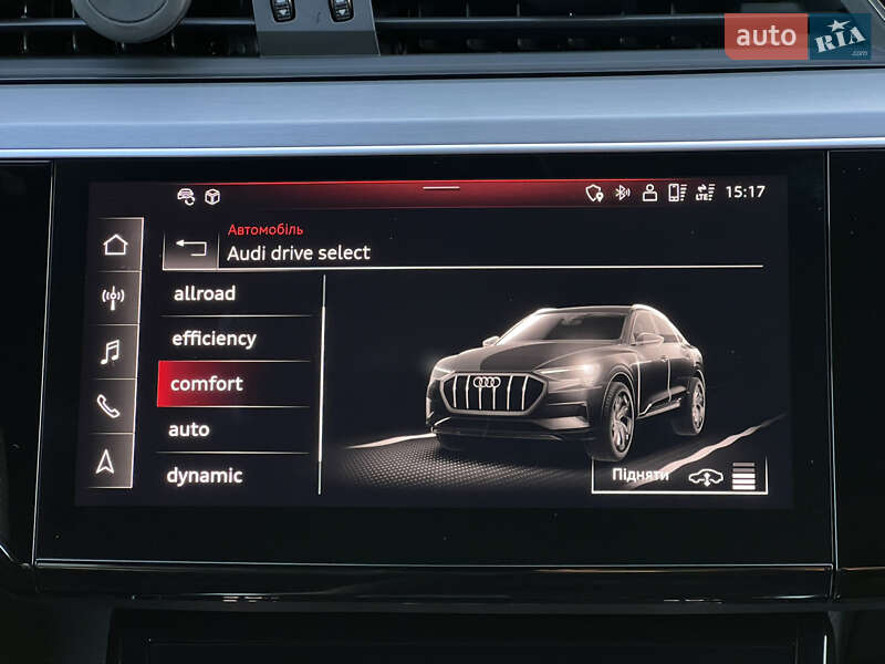 Позашляховик / Кросовер Audi e-tron S Sportback 2022 в Луцьку