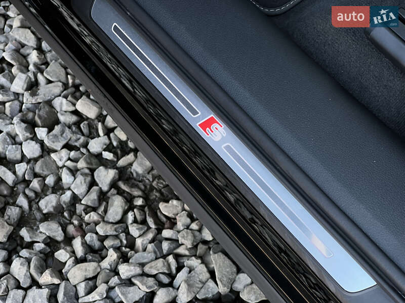 Позашляховик / Кросовер Audi e-tron S Sportback 2022 в Луцьку