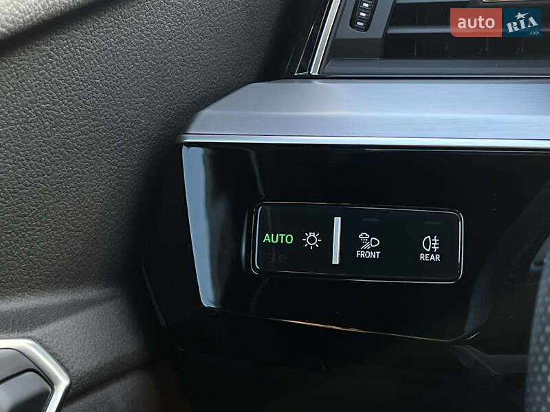 Позашляховик / Кросовер Audi e-tron S Sportback 2022 в Луцьку