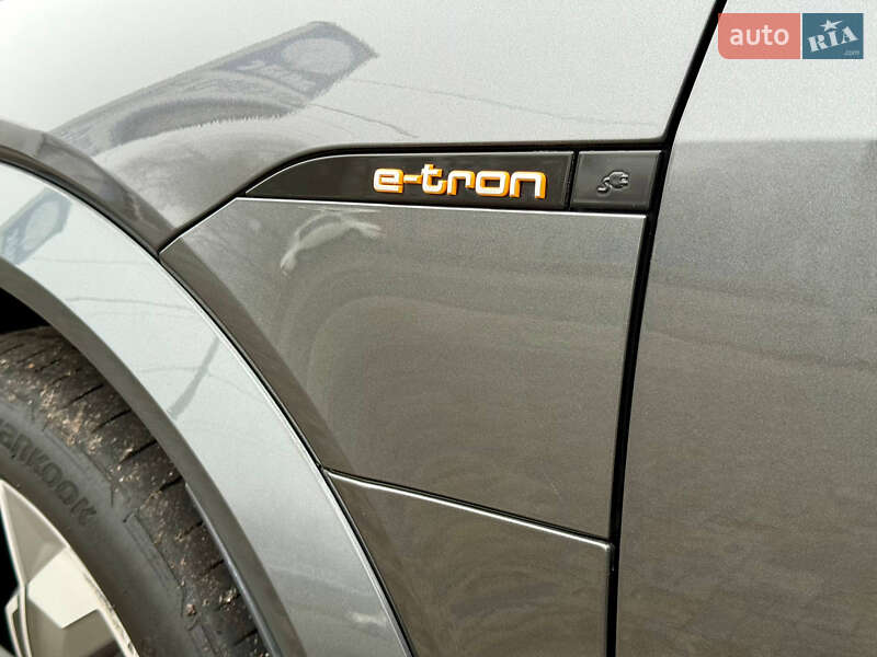 Внедорожник / Кроссовер Audi e-tron S Sportback 2022 в Днепре