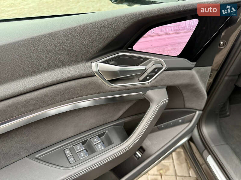 Внедорожник / Кроссовер Audi e-tron S Sportback 2022 в Днепре