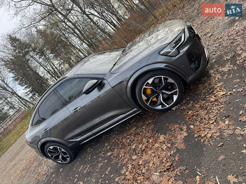 Внедорожник / Кроссовер Audi e-tron S Sportback 2023 в Калуше