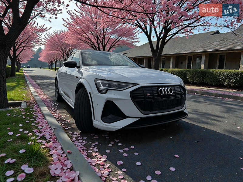 Внедорожник / Кроссовер Audi e-tron S Sportback 2021 в Киеве