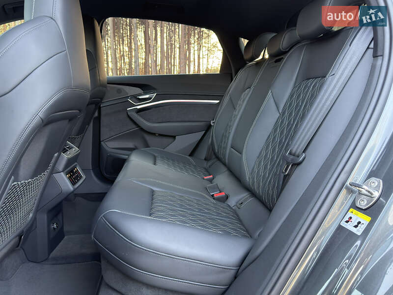 Внедорожник / Кроссовер Audi e-tron S Sportback 2022 в Ковеле фото 87 Внедорожник / Кроссовер Audi e-tron S Sportback 2022 в Ковеле