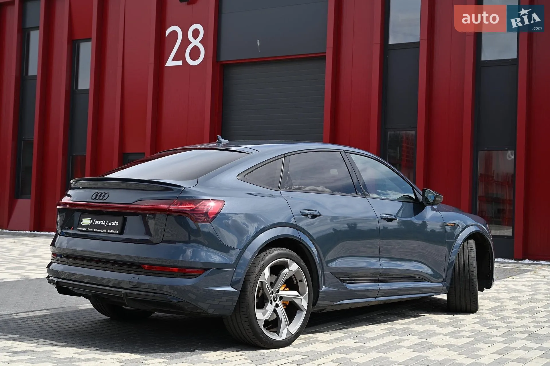 2022 Audi e-tron S Sportback - мініатюра 3