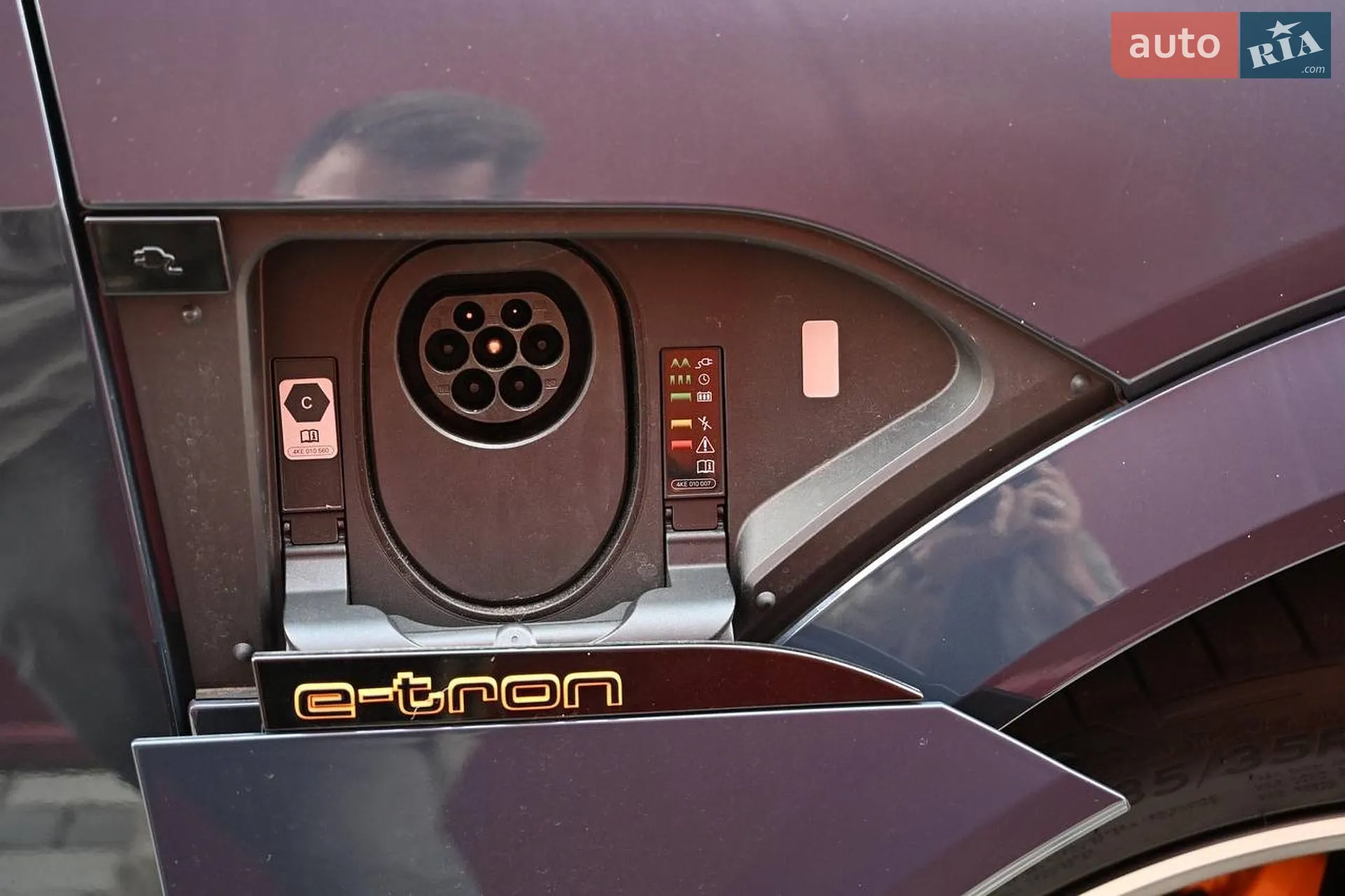 2022 Audi e-tron S Sportback - мініатюра 27