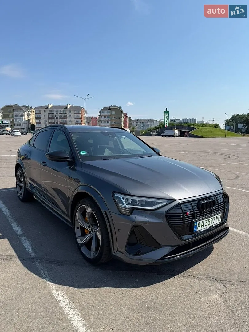 2022 Audi e-tron S Sportback - мініатюра 3