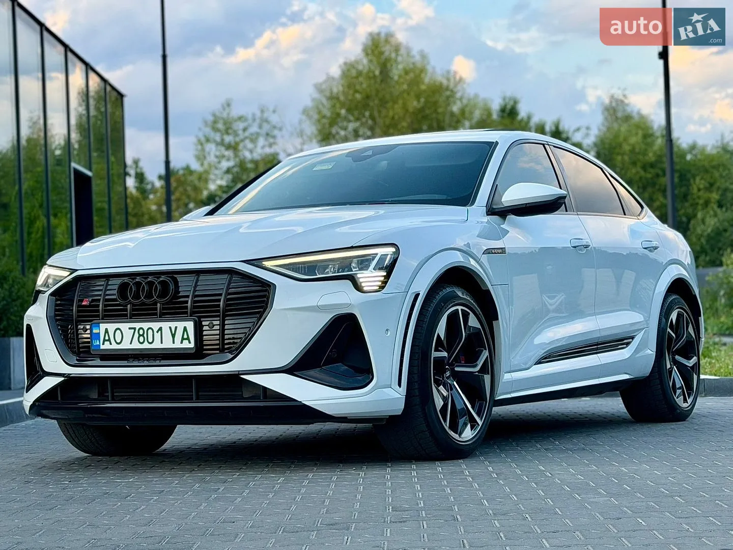 2021 Audi e-tron S Sportback - мініатюра 9