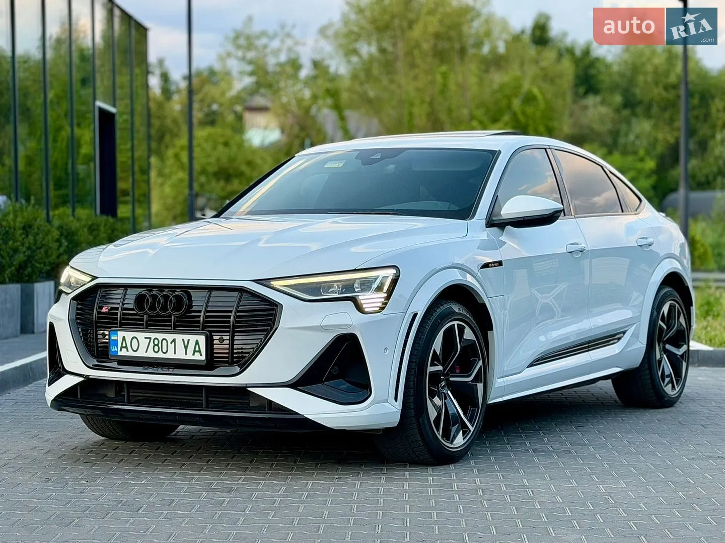 2021 Audi e-tron S Sportback - мініатюра 12