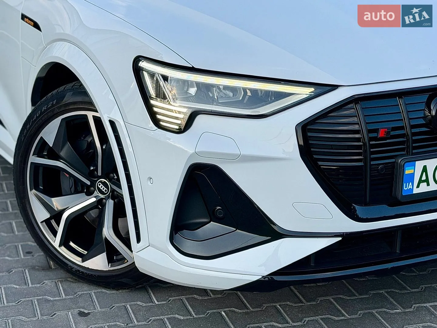 2021 Audi e-tron S Sportback - мініатюра 35