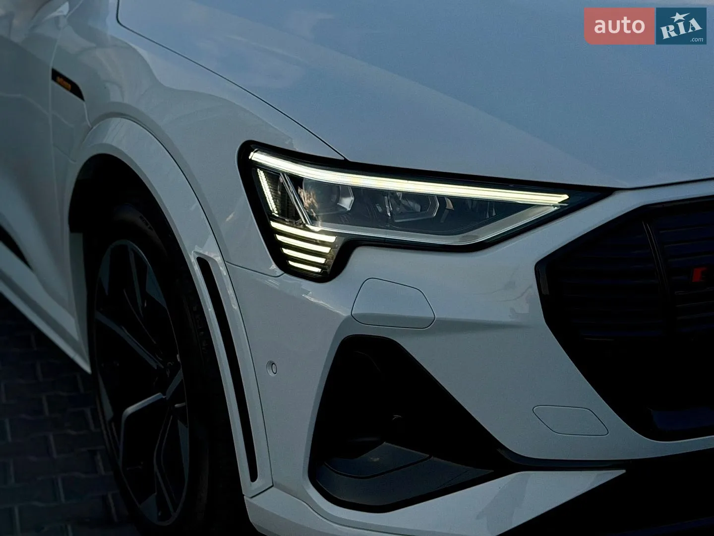 2021 Audi e-tron S Sportback - мініатюра 60