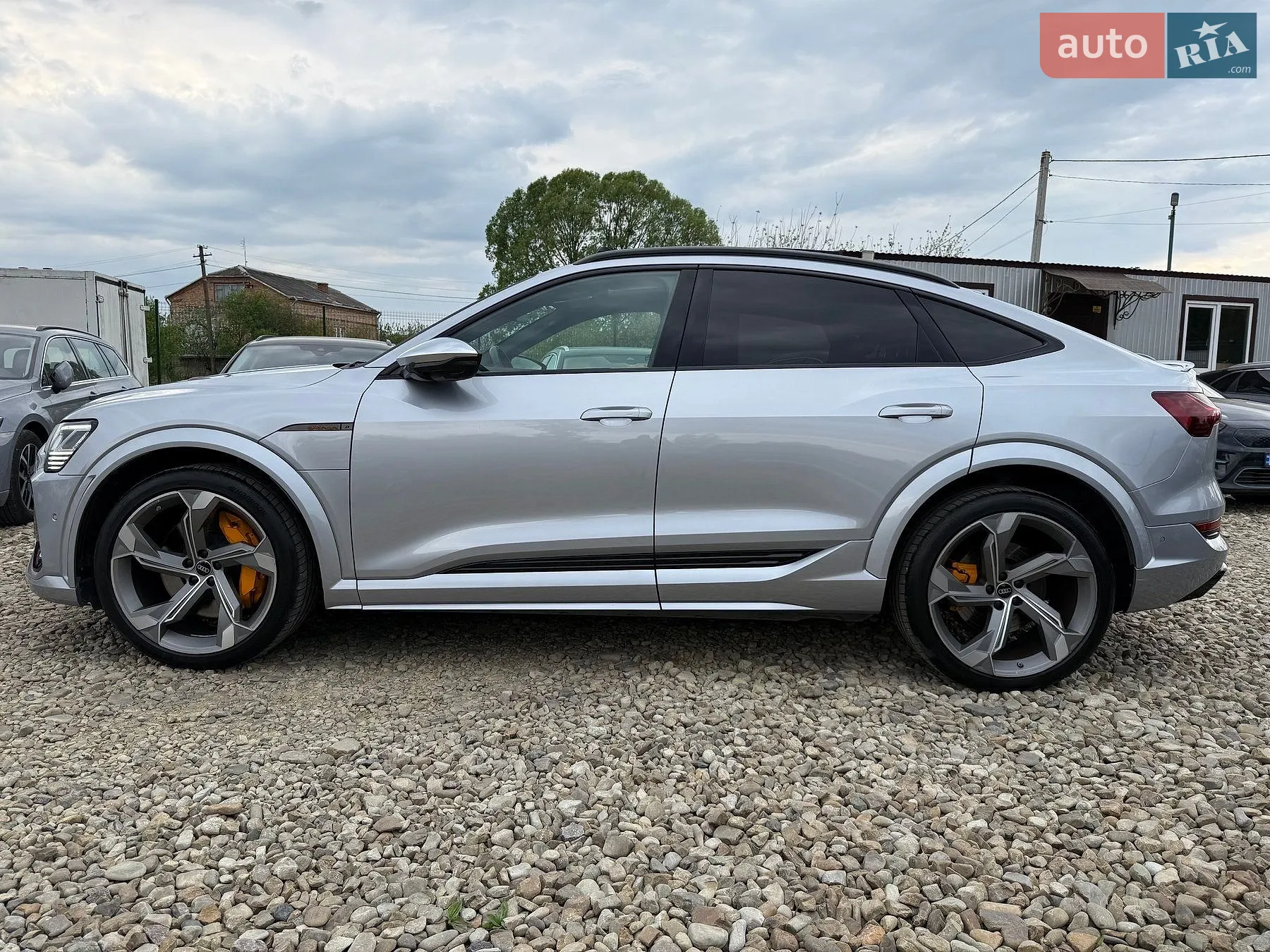 2022 Audi e-tron S Sportback - мініатюра 17