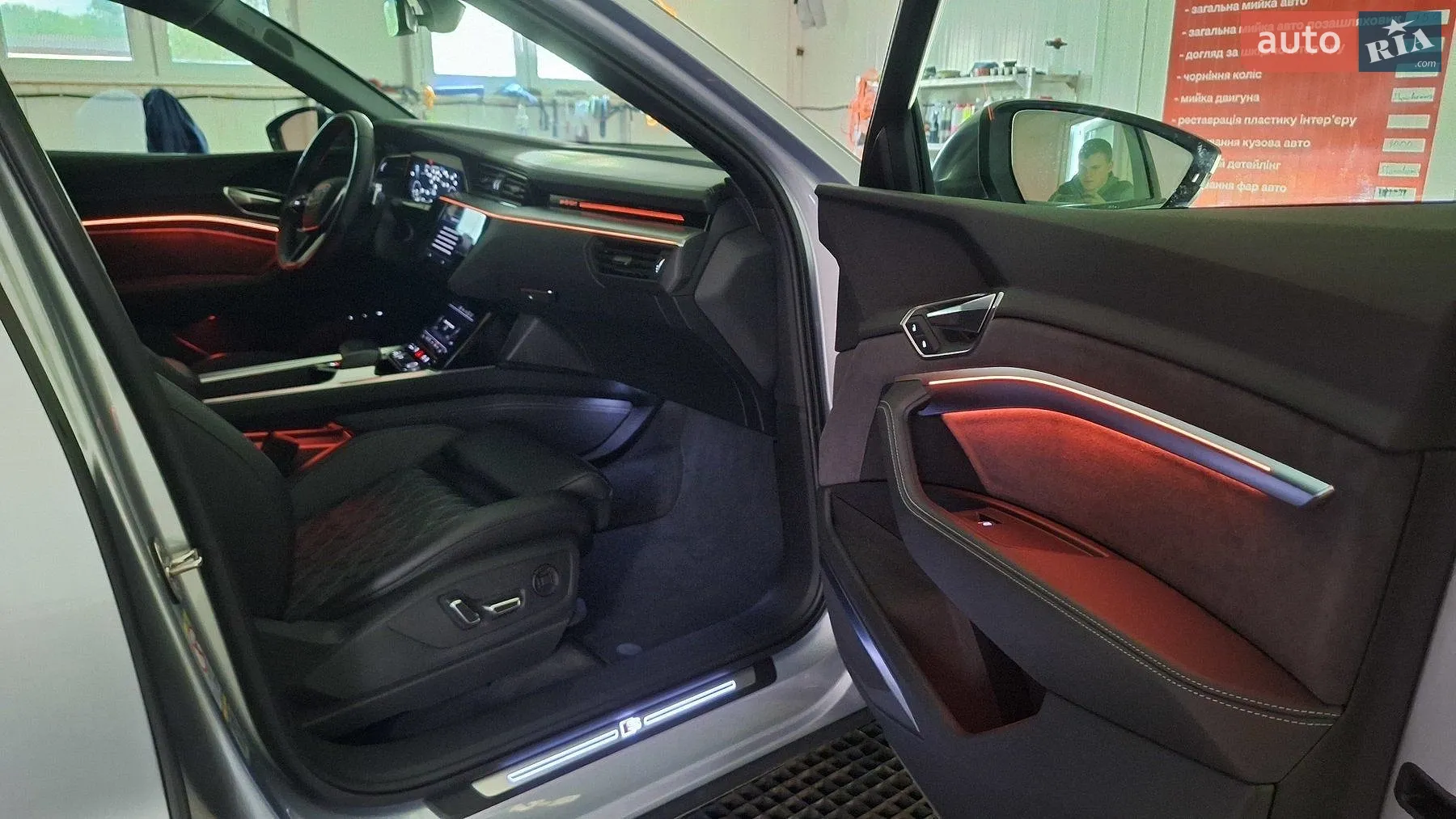 2022 Audi e-tron S Sportback - мініатюра 136