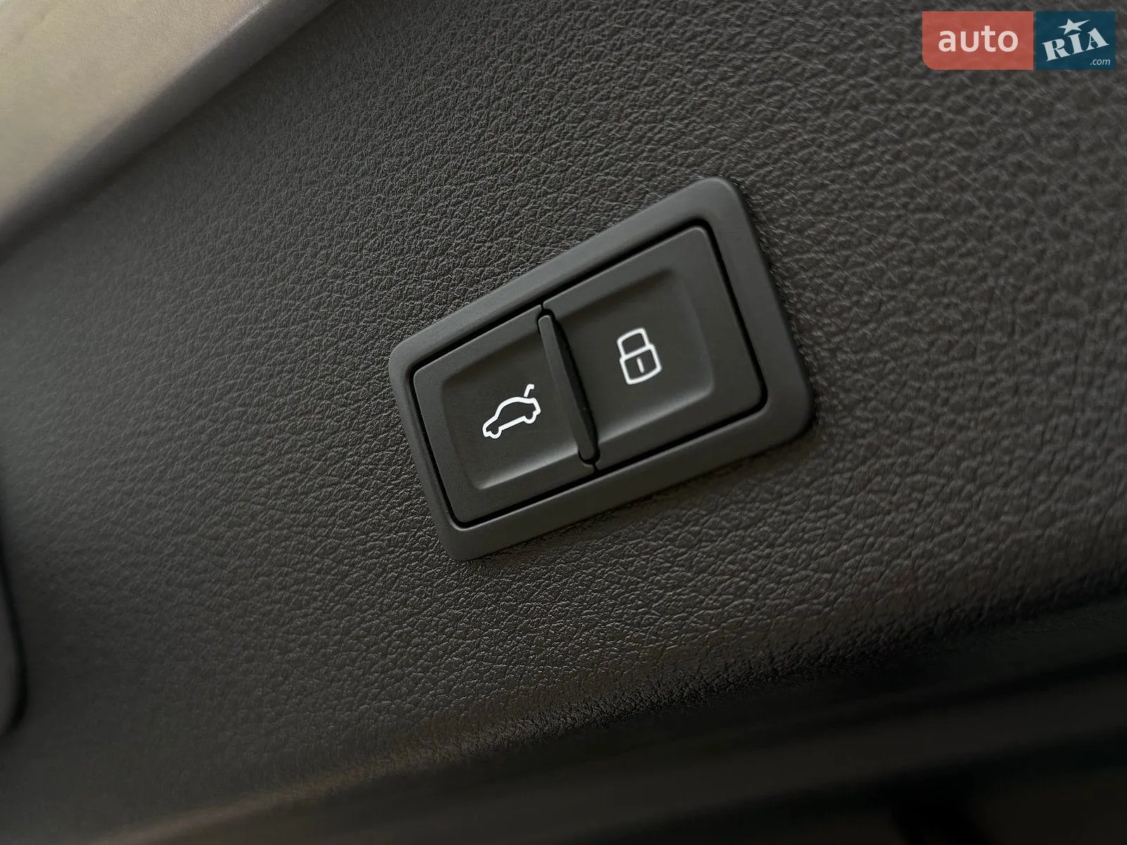 2022 Audi e-tron S Sportback - мініатюра 134