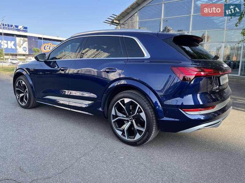 Внедорожник / Кроссовер Audi e-tron S 2021 в Киеве