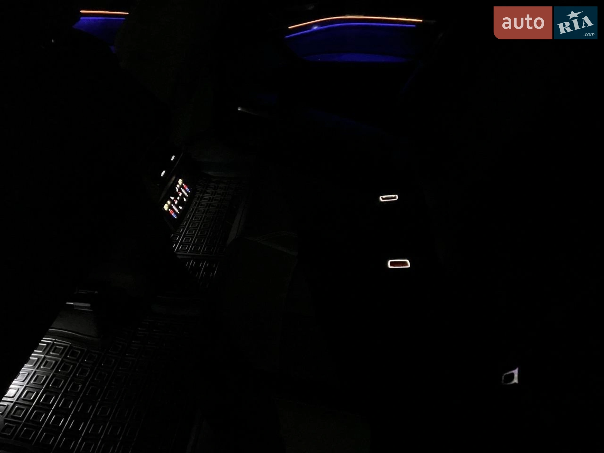 2021 Audi e-tron S - мініатюра 94