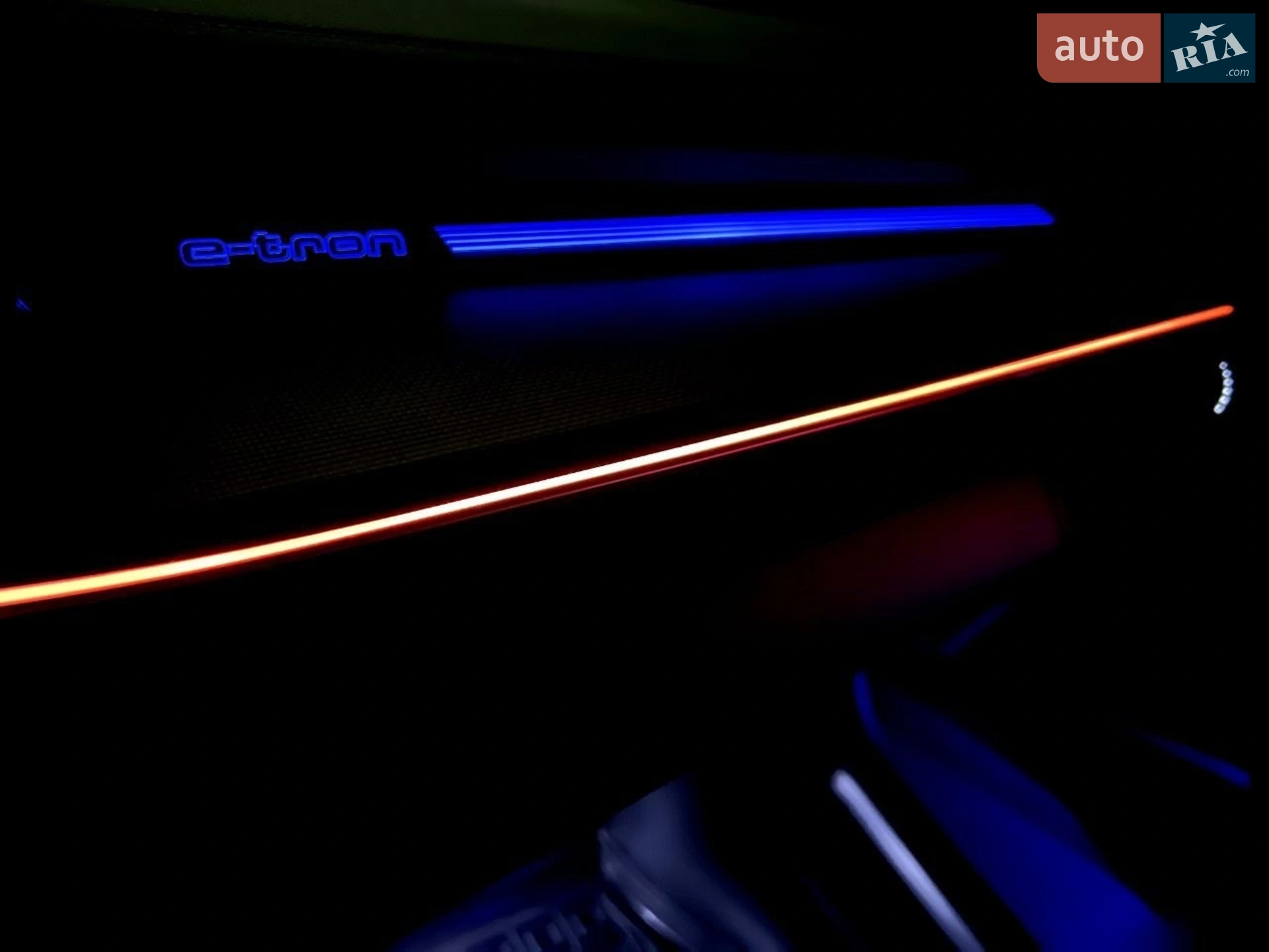 2021 Audi e-tron S - мініатюра 92