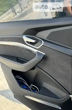 Audi e-tron S 2021