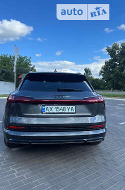 Позашляховик / Кросовер Audi e-tron S 2023 в Києві