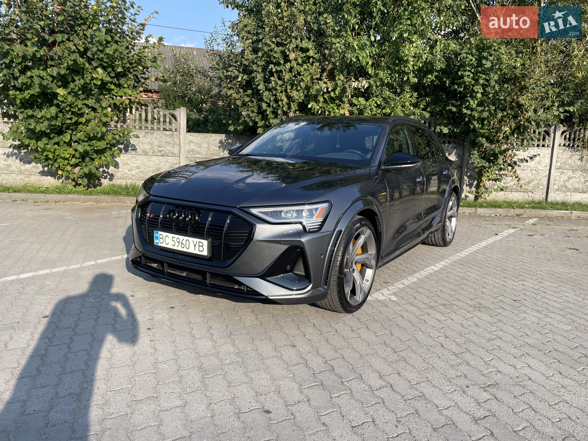 2022 Audi e-tron S - мініатюра 4