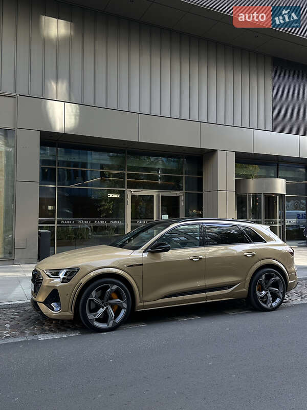 Внедорожник / Кроссовер Audi e-tron S 2022 в Львове