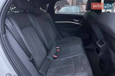 Внедорожник / Кроссовер Audi e-tron S 2020 в 