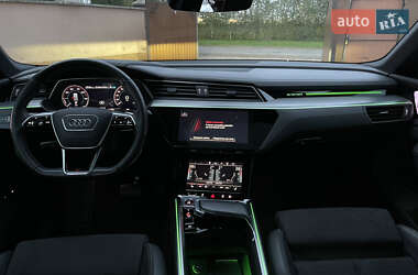 Внедорожник / Кроссовер Audi e-tron S 2020 в 