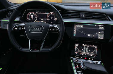 Внедорожник / Кроссовер Audi e-tron S 2020 в 