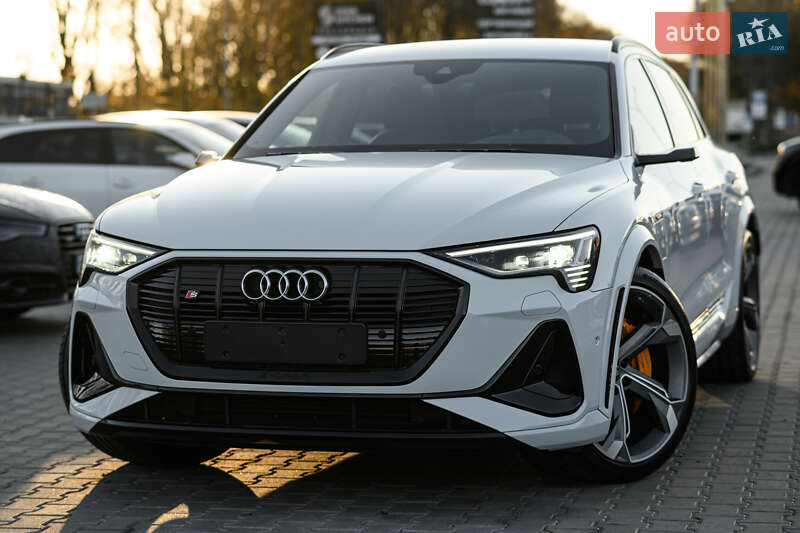 Audi e-tron S 2021