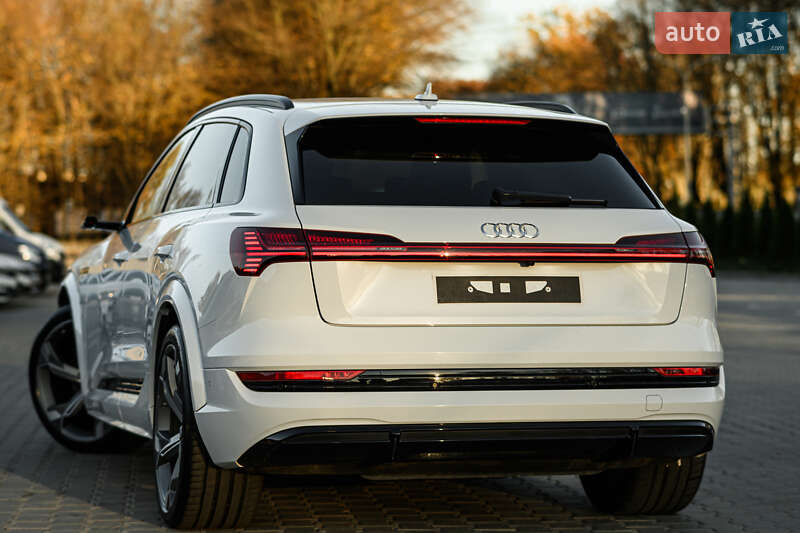Позашляховик / Кросовер Audi e-tron S 2021 в Львові