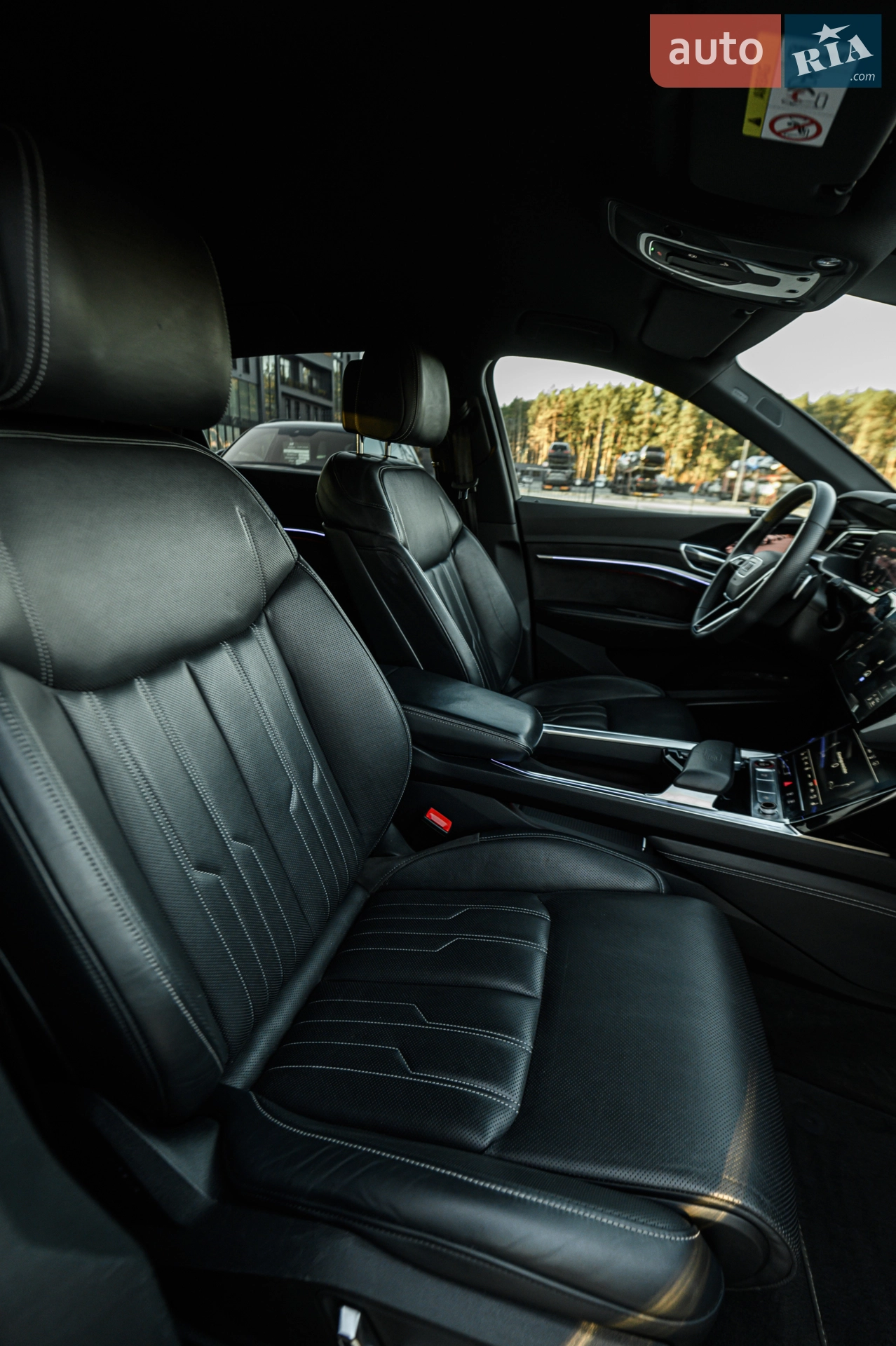 2021 Audi e-tron S - мініатюра 46