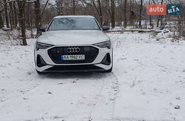 Внедорожник / Кроссовер Audi e-tron S 2022 в Киеве