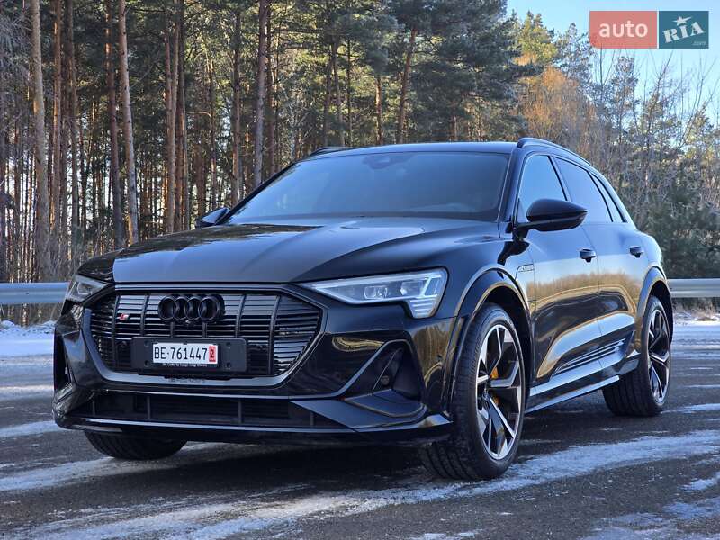 Позашляховик / Кросовер Audi e-tron S 2021 в Ковелі