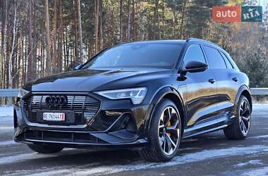 Позашляховик / Кросовер Audi e-tron S 2021 в Ковелі